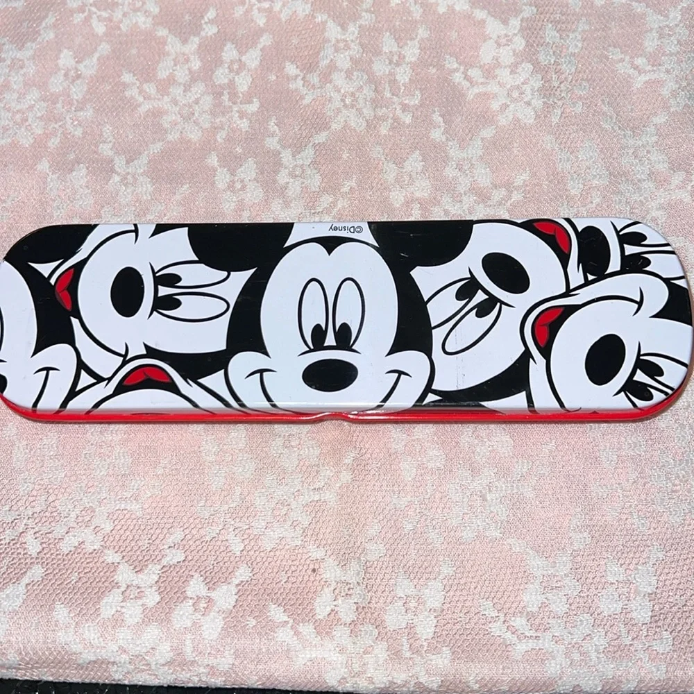 VTG 1997. Disney Mickey Mouse pen/pencil metal tin.